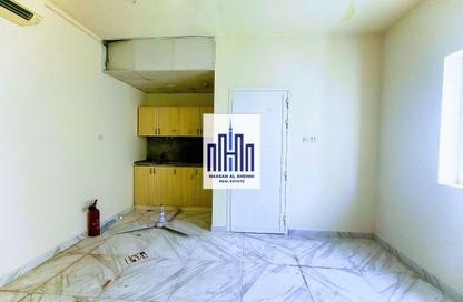 Apartment - Studio - 1 Bathroom for rent in Muwaileh 3 Building - Muwaileh - Sharjah