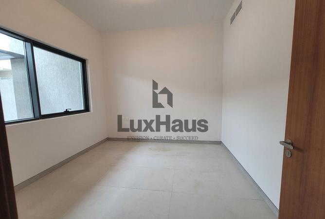 81113102 - Property Image 2