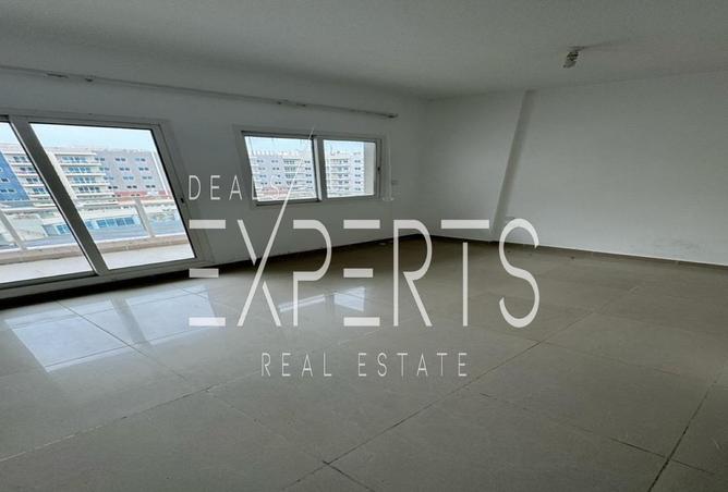 81954843 - Property Image 3