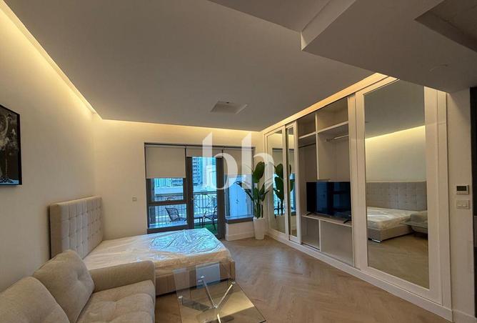 Furnished Studio | Upgraded | Large Layout