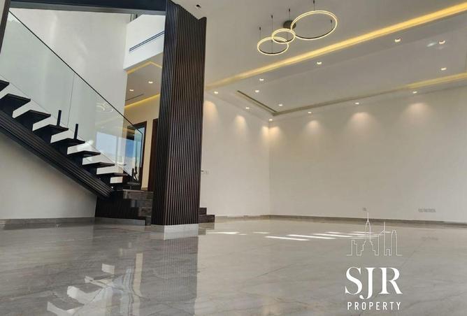 104251712 - Property Image 2