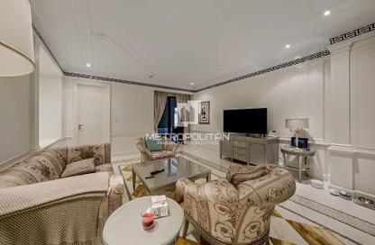 Apartment - 3 Bedrooms - 4 Bathrooms for sale in Palazzo Versace - Culture Village - Dubai