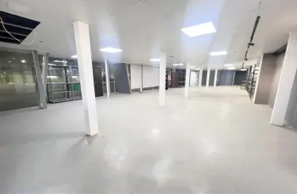 Warehouse - Studio for rent in Phase 1 - Dubai Investment Park (DIP) - Dubai