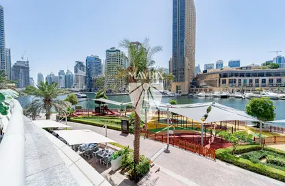 Shop - Studio for rent in Bay Central - Dubai Marina - Dubai