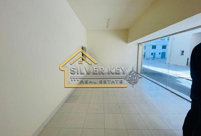 74245756 - Property Image 2