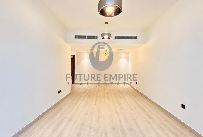 Modern & Spacious 2BHK Apartment |Near Metro