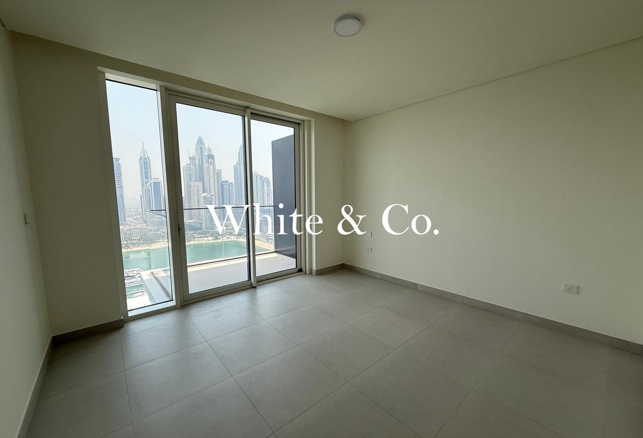 High Floor | Unfurnished | Marina View photo 6
