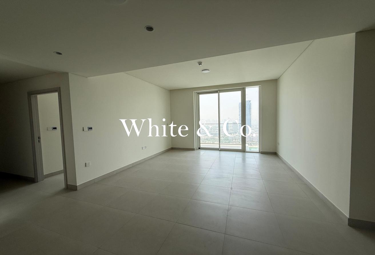 High Floor | Unfurnished | Marina View photo 5