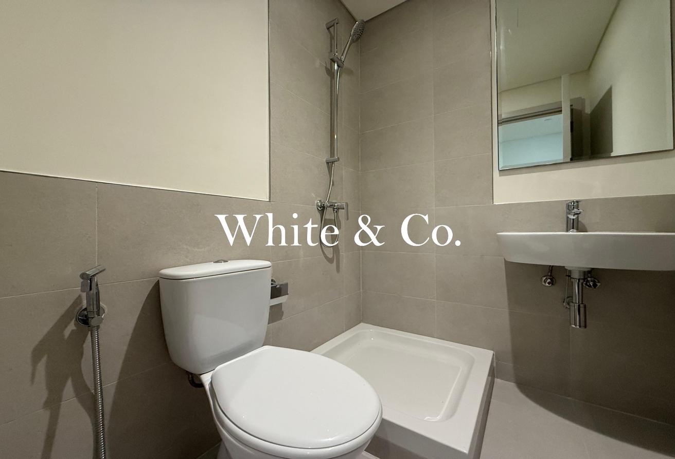 High Floor | Unfurnished | Marina View photo 11