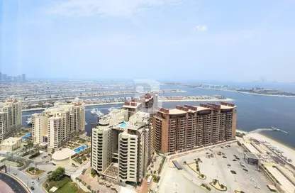 Apartment - Studio - 1 Bathroom for rent in The Palm Tower - Palm Jumeirah - Dubai