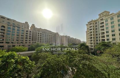 Apartment - 2 Bedrooms - 3 Bathrooms for rent in Al Sarrood - Shoreline Apartments - Palm Jumeirah - Dubai
