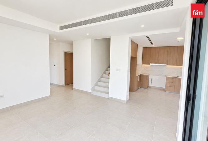 Huge Plot | Ready to move in | 4BHK+Maid photo 3
