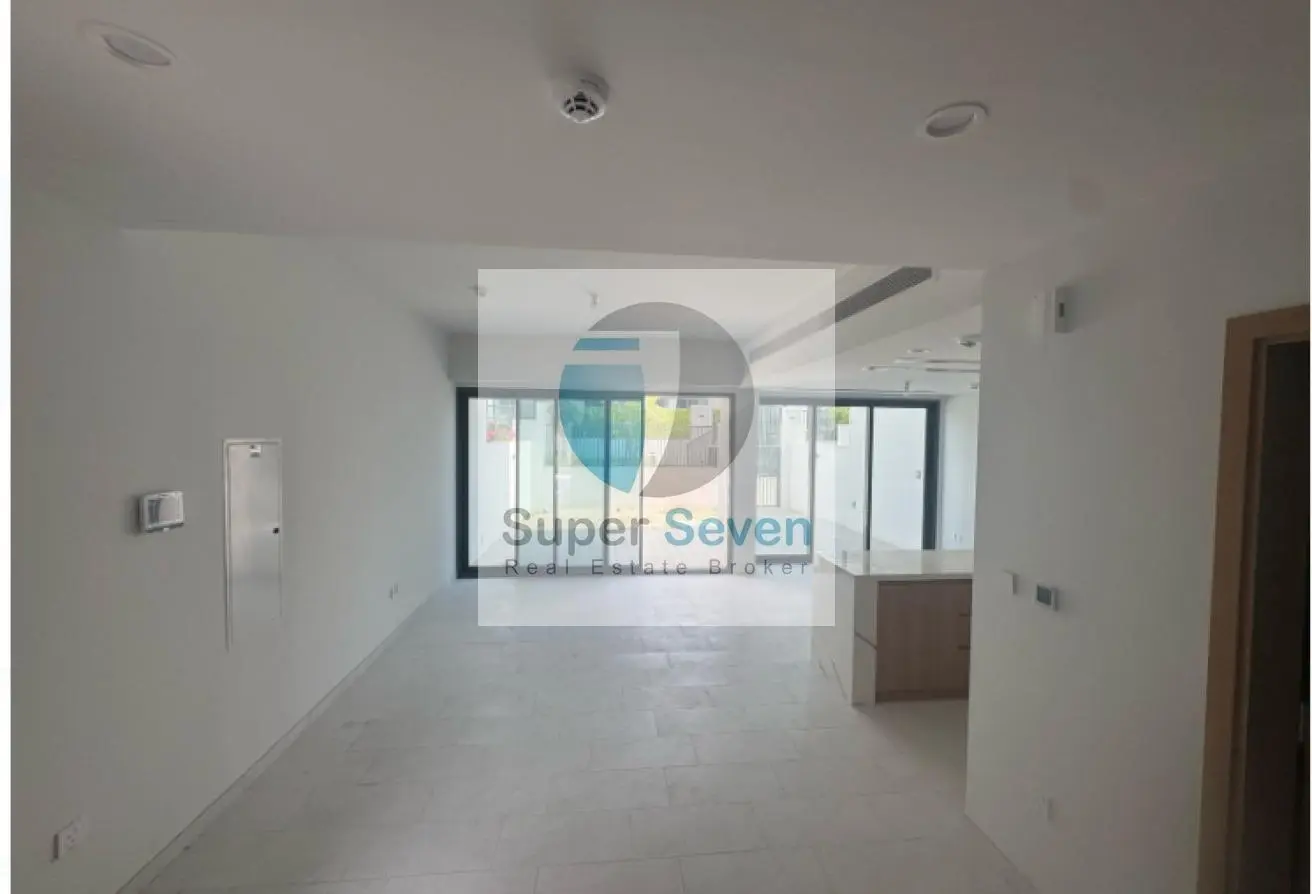 107304037 - Property Main Image