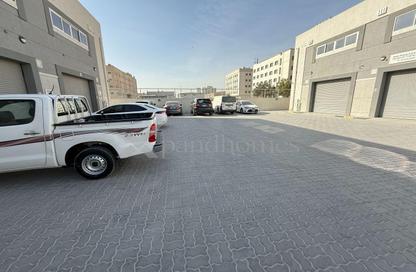 Warehouse - Studio - 1 Bathroom for rent in Jebel Ali Industrial - Jebel Ali - Dubai