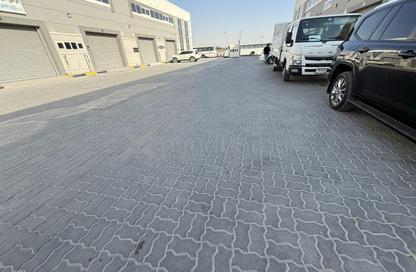 Warehouse - Studio - 1 Bathroom for rent in Jebel Ali Industrial - Jebel Ali - Dubai