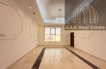Villa - 5 - 7 for rent in Al Aweer 1 - Al Aweer - Dubai