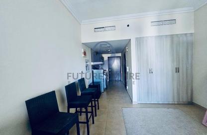 Apartment - Studio - 1 Bathroom for rent in Plaza Residences 2 - Plaza Residences - District 13 - Jumeirah Village Circle - Dubai Apartment - Studio - 1 Bathroom for rent in Plaza Residences 2 - Plaza Residences - District 13 - Jumeirah Village Circle - Dubai