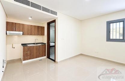 Apartment - Studio - 1 for rent in Muweileh Community - Muwaileh Commercial - Sharjah