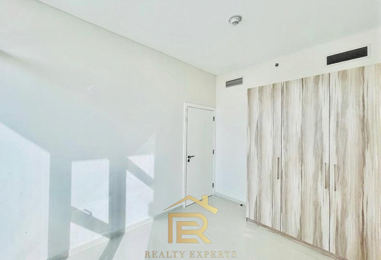 1BR Apartment Golf Vita A Multiple Views photo 6