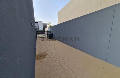 Townhouse - 3 Bedrooms - 4 Bathrooms for sale in Robinia - Masaar - Tilal City - Sharjah