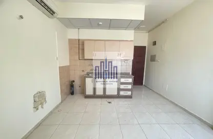 شقة - 1 حمام للايجار في طريق فاير ستاشن - مويلح - الشارقة