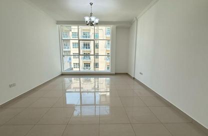 Apartment - 3 Bedrooms - 3 Bathrooms for rent in Nibras Oasis 1 - Dubai Silicon Oasis - Dubai