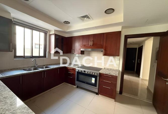 142363373 - Property Image 3