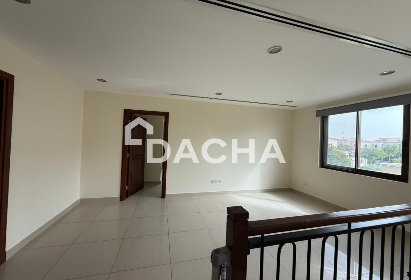 Huge Plot | Close to Amenities | Vacant photo 22