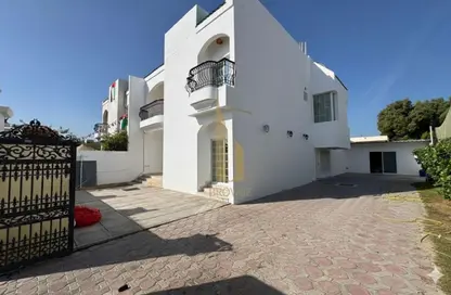 فيلا - 5 غرف نوم - 5 حمامات للايجار في فلل الجميرا 2 - جميرا 2 - جميرا - دبي