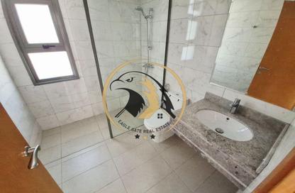 Apartment - 2 - 3 for rent in AlFalah - Muwaileh Commercial - Sharjah