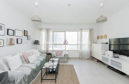Apartment - 1 Bedroom - 1 Bathroom for sale in Marina Quays West - Marina Quays - Dubai Marina - Dubai