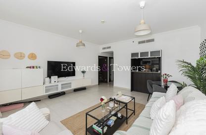 Apartment - 1 Bedroom - 1 Bathroom for sale in Marina Quays West - Marina Quays - Dubai Marina - Dubai