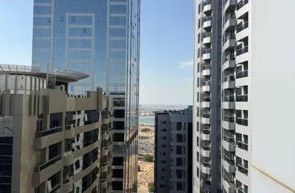 شقة - 2 غرف نوم - 3 حمامات للبيع في التعاون - الشارقة