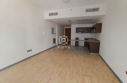 Apartment - 1 Bathroom for rent in Binghatti Apartments - Dubai Silicon Oasis - Dubai