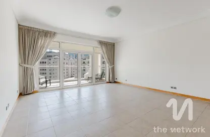 Apartment - 2 Bedrooms - 4 Bathrooms for sale in Al Khushkar - Shoreline Apartments - Palm Jumeirah - Dubai