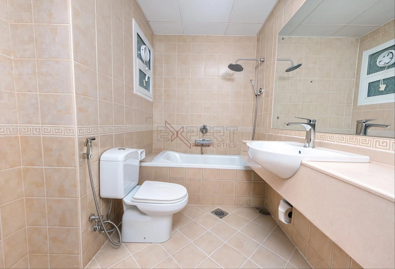 Well-Maintained | Vacant Now | Negotiable photo 9