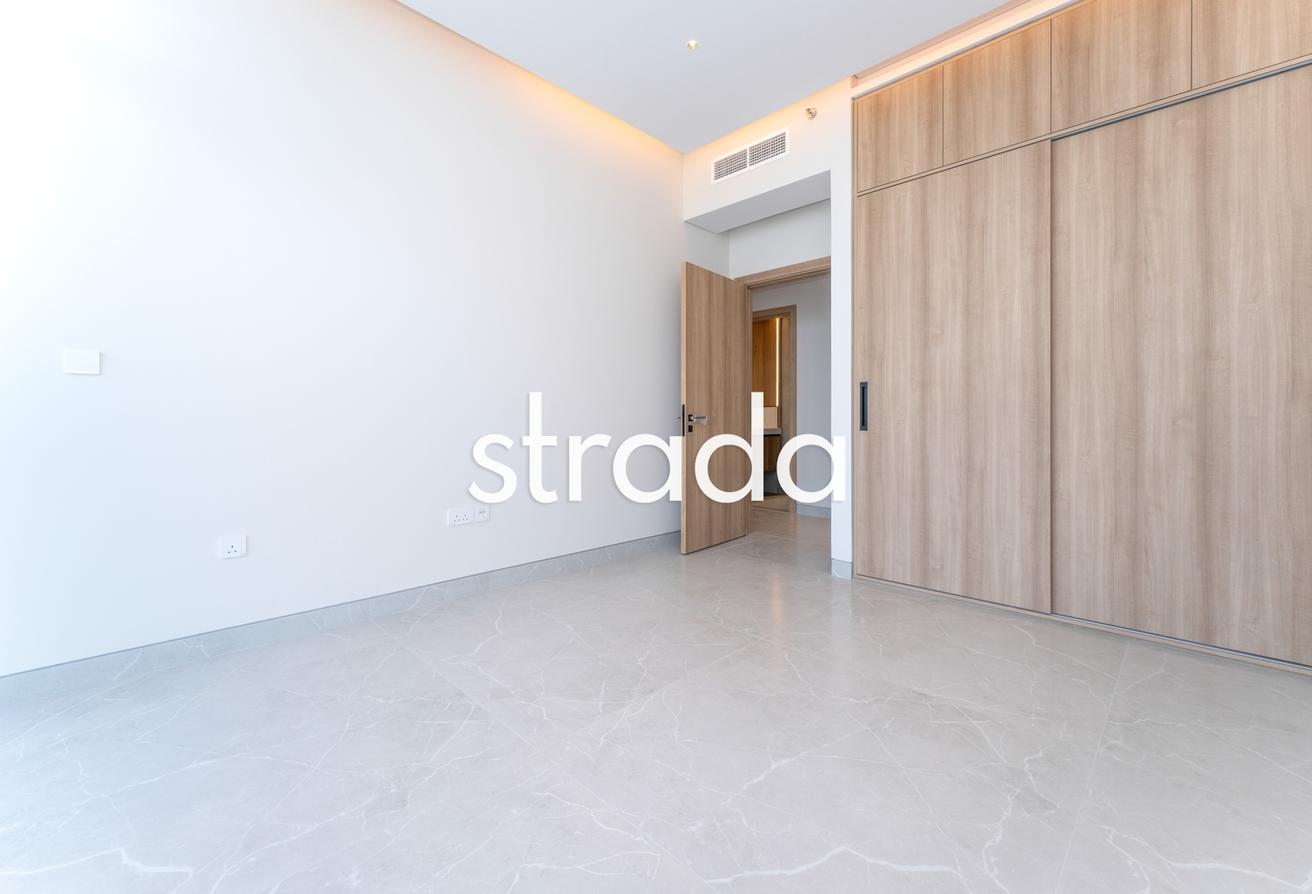 Available | Massive Layout | Resort Style Living photo 16