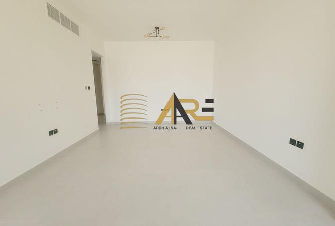 90066912 - Property Image 2