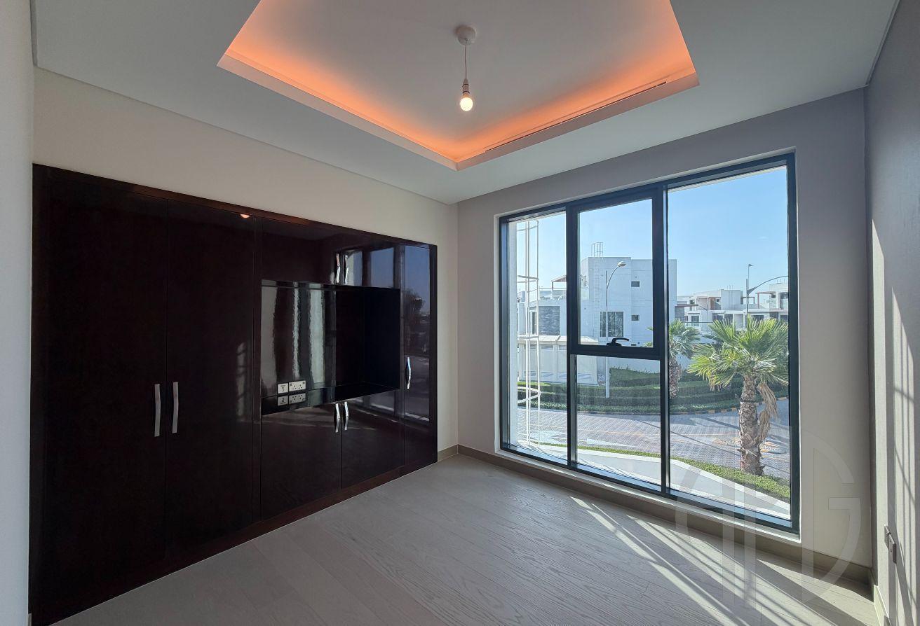 Luxury 6BR Villa | Brand New | Corner Plot photo 11