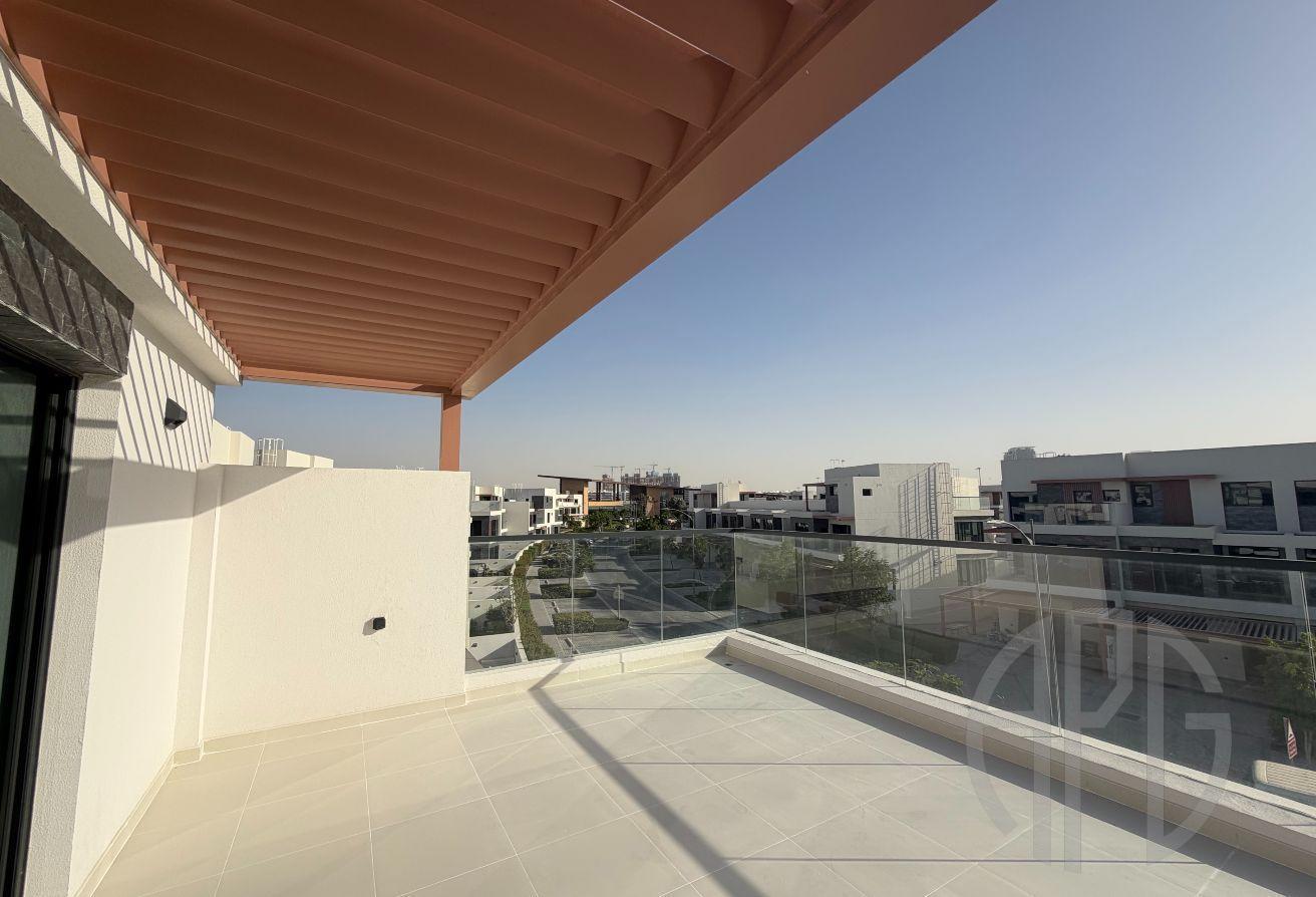 Luxury 6BR Villa | Brand New | Corner Plot photo 8