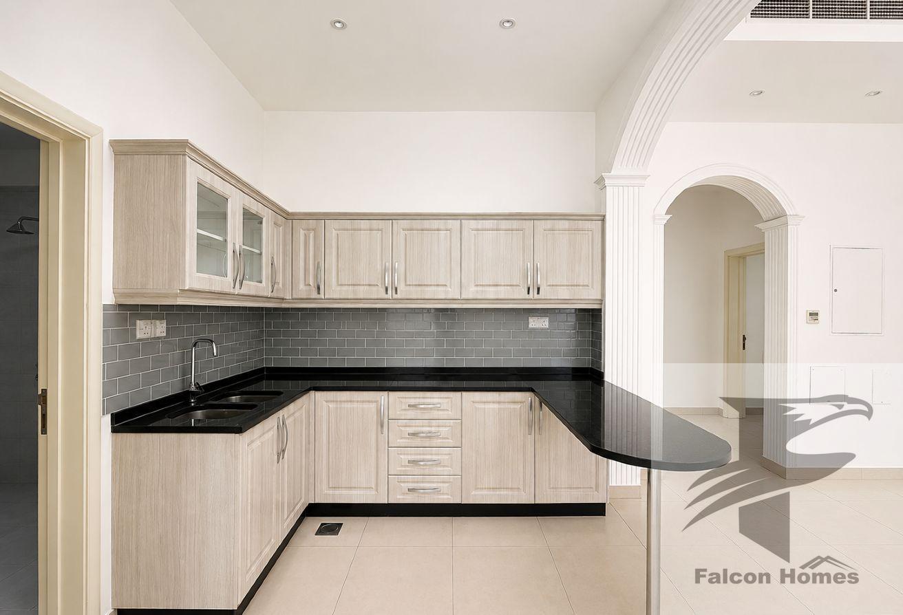 Spacious 4BR Villa with Garden Area photo 8