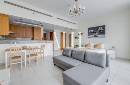 Apartment - Studio - 1 Bathroom for rent in Bay Square Building 9 - Bay Square - Business Bay - Dubai