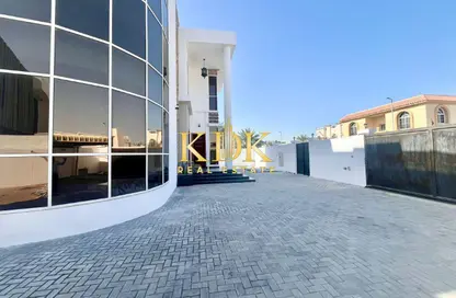 فيلا - 5 غرف نوم - 7 حمامات للايجار في فلل البرشاء 2 - البرشاء 2 - البرشاء - دبي فيلا - 5 غرف نوم - 7 حمامات للايجار في فلل البرشاء 2 - البرشاء 2 - البرشاء - دبي