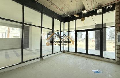 Shop - Studio - 1 Bathroom for rent in Azizi Riviera 48 - Azizi Riviera - Meydan One - Meydan - Dubai