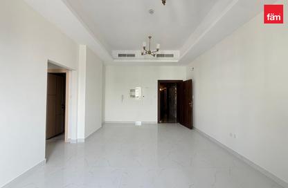 Apartment - 2 Bedrooms - 3 Bathrooms for rent in Iliyaa Tower 4 - Jumeirah Garden City - Al Satwa - Dubai
