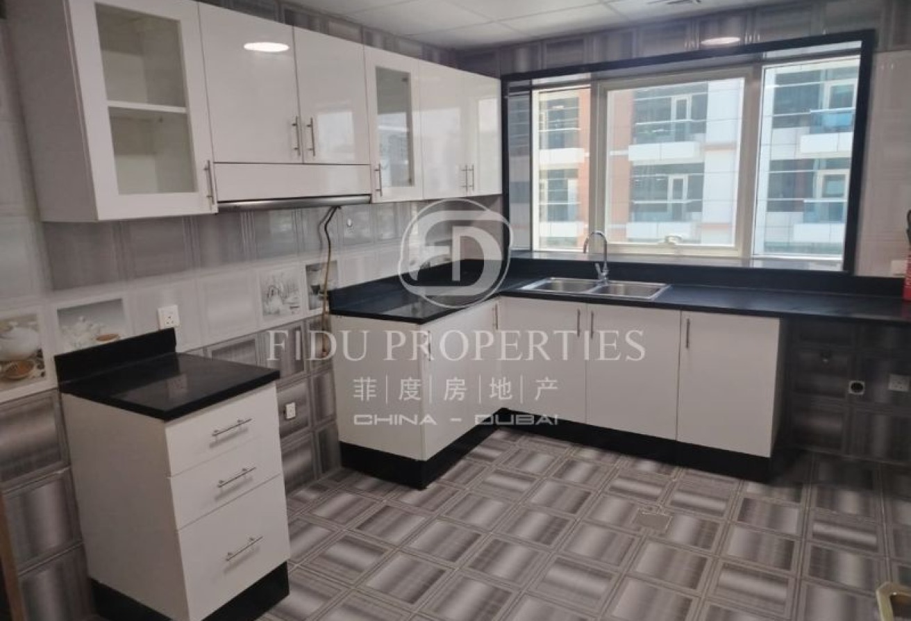 Amazing Apartment | Spacious Layout |Close Kitchen