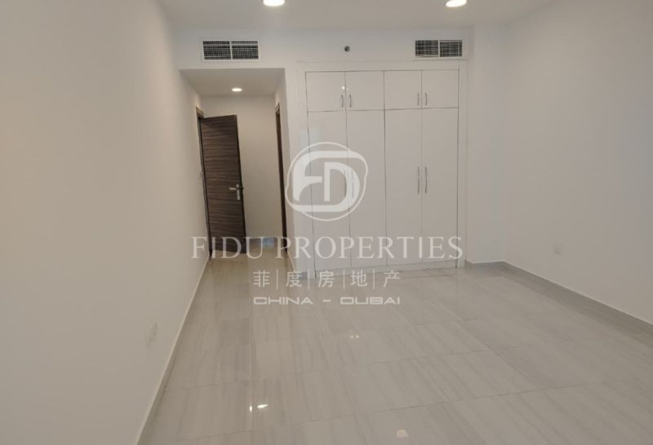 Amazing Apartment | Spacious Layout |Close Kitchen
