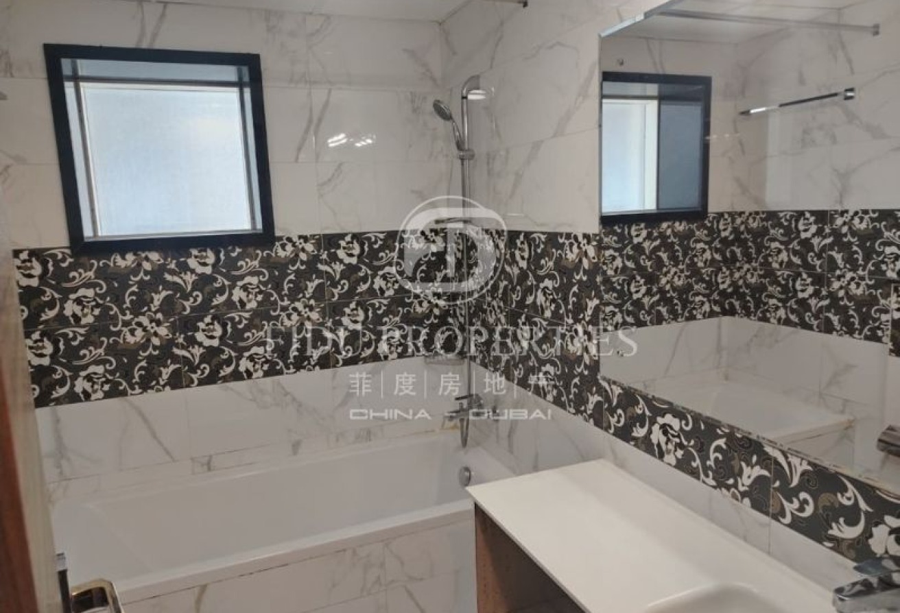 Amazing Apartment | Spacious Layout |Close Kitchen