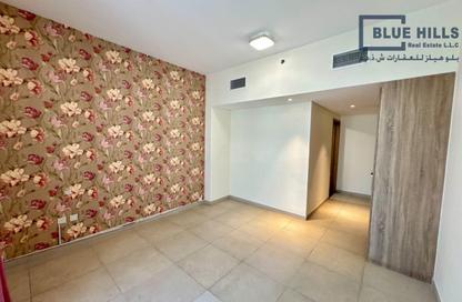 Apartment - 2 Bedrooms - 3 Bathrooms for rent in Janayen Avenue Block A - Janayen Avenue - Mirdif Hills - Mirdif - Dubai