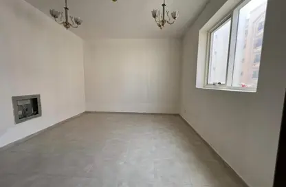 Apartment - 1 Bedroom - 2 Bathrooms for rent in Al Qulaya'ah - Al Sharq - Sharjah
